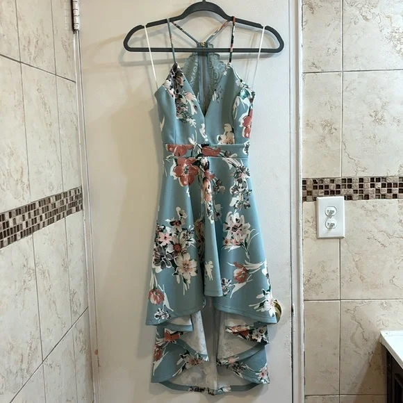windsor beach dress Devon Windsor: Isadora Dress
